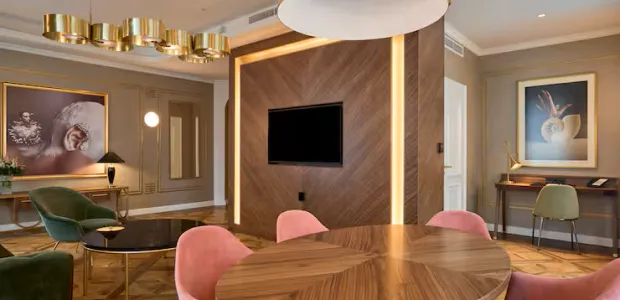Luksusowy apartament dla nowożeńców z historycznymi detalami